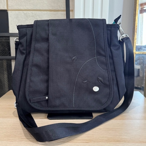 Haiku To Go Convertible Backpack Messenger Black Travel Bag Crossbody Purse - Picture 3 of 9